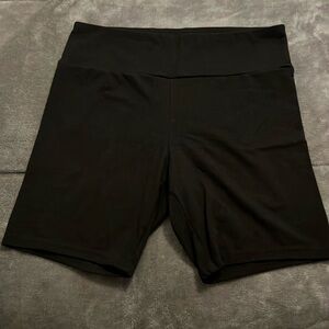 Wild fable women’s shorts size medium